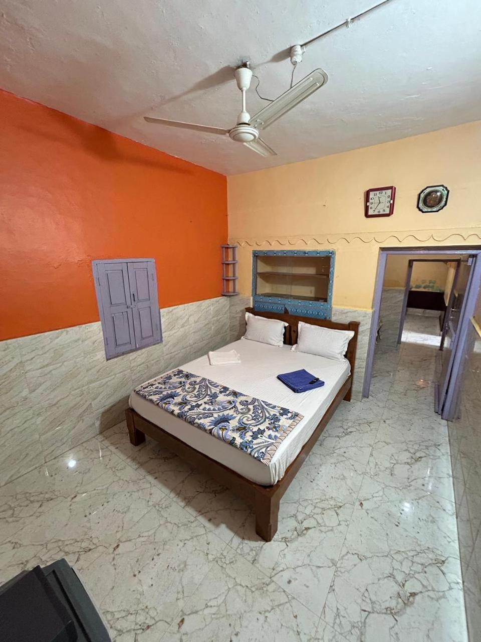 Temple View Guest House Hampi Zimmer foto